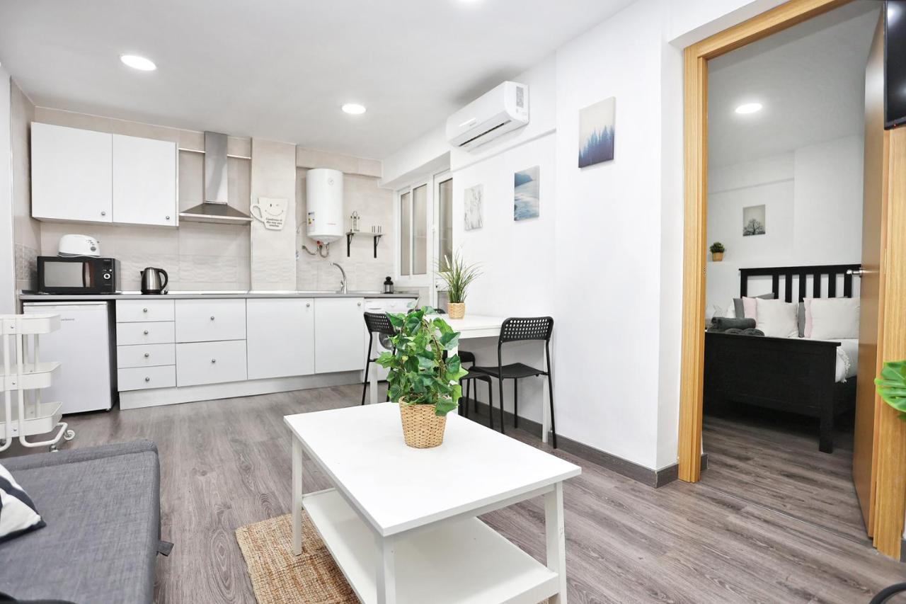Holidays2malaga Goya - Zona Huelin & 500 Mts De La Playa Apartment Málaga